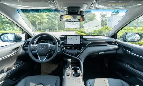 Toyota bị kiện vì hệ thống bluetooth, đền bù khách 7.000 USD/người