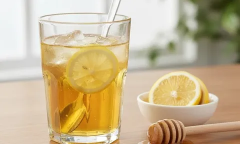 Cơ thể thay đổi thế nào nếu uống nước mật ong chanh vào buổi sáng?