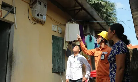 Mạng xã hội ồn ào nghi ngờ hóa đơn tiền điện, EVNNPC nói chưa nhận được phản ánh tăng bất thường