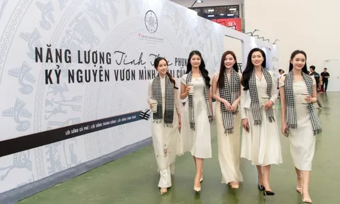 Các người đẹp Việt lan tỏa năng lượng tỉnh thức cùng Trung Nguyên Legend tại triển lãm A80