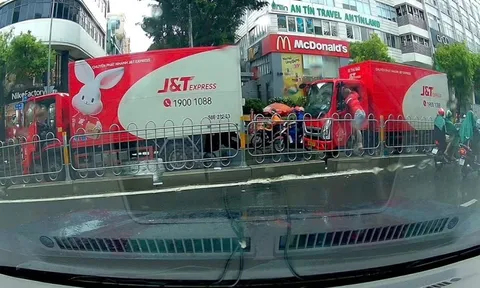 Công an TP HCM bắt giữ tài xế J&T Express đánh đồng nghiệp ngay giữa đường