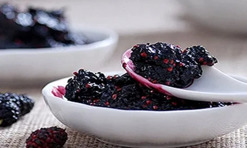 Đừng chỉ hái lá, loại quả này tốt "ngang nhân sâm người nghèo" quê mọc um tùm bờ rào