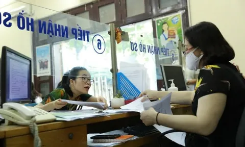 Nhiều cán bộ quản lý xin nghỉ hưu sớm, áp lực hay trách nhiệm?
