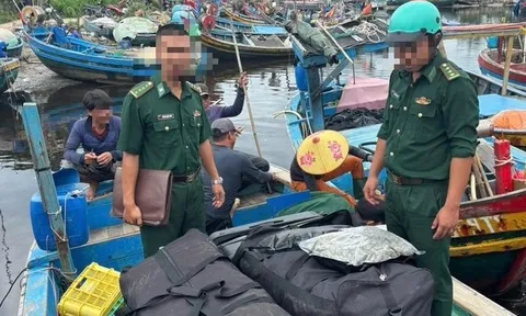 Hơn 81 kg cần sa trôi dạt trên vùng biển TP HCM