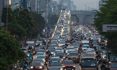 Hiệp hội sản xuất ôtô VAMA trấn an khách hàng sử dụng xe xăng ở Hà Nội
