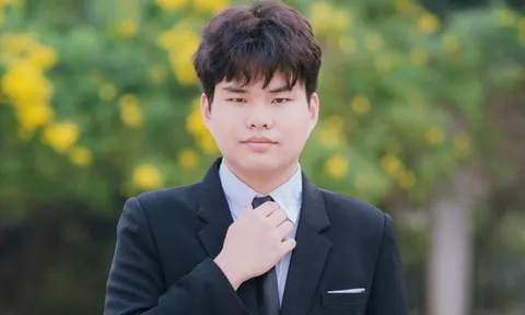 Từ chối 3 suất học bổng Mỹ, nam sinh trường "làng" quyết tâm chọn học tại Việt Nam