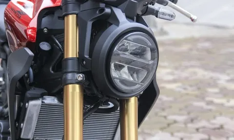 Gần 4.000 xe Honda CBF150 và CBF300 dính lỗi đèn pha