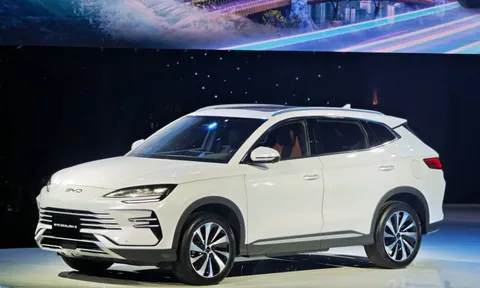 Cuộc đua ưu đãi của xe hybrid, càng cuối năm càng giảm sâu