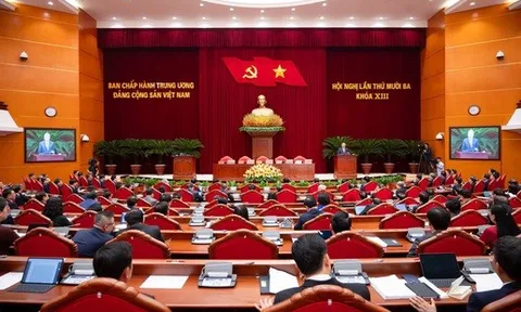 Thông báo Hội nghị lần thứ 13 Ban Chấp hành Trung ương Đảng khóa XIII