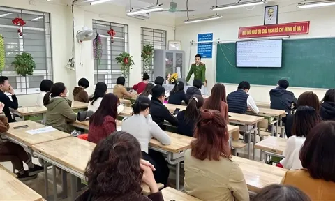 Cảnh báo khẩn phụ huynh toàn quốc về vấn đề sổ liên lạc