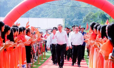 Tổng Bí thư Tô Lâm dự lễ khởi công Trường phổ thông nội trú liên cấp Na Ngoi