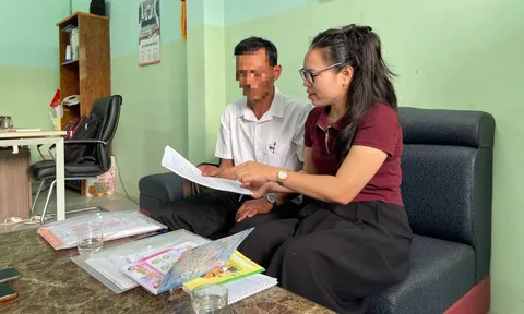 Bị đồng nghiệp tố bóp cổ trong sân trường, thầy giáo lên tiếng