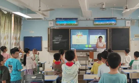 Cậu bé lớp 3 được 1,29 triệu người lạ bầu làm lớp trưởng: Cuộc bình chọn khó tin nhất MXH!