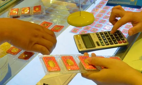 Giá vàng hôm nay, 15-10: Tiếp nối đà tăng