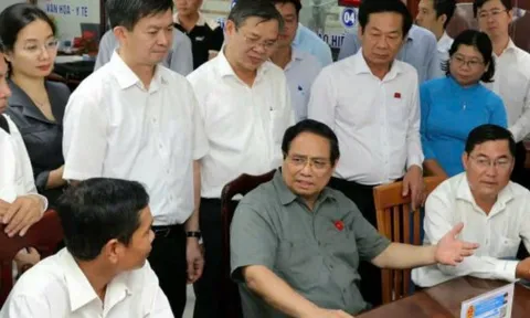 Thủ tướng đề nghị Cần Thơ cơ cấu lại nền kinh tế, tạo sức bật mới