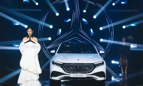 Toàn cảnh sự kiện ra mắt - triển lãm Mercedes-Benz E-Class thế hệ mới