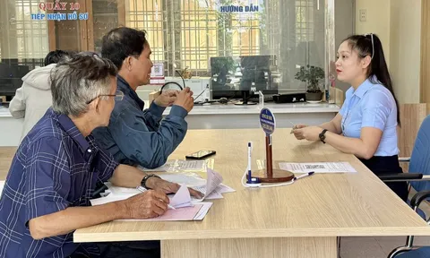 Quảng Ngãi lập nhóm zalo, đường dây nóng và biệt phái 46 cán bộ về xã, phường hỗ trợ chuyên môn