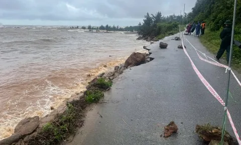Huế căng mình chống sạt lở
