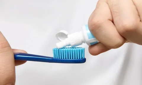 Bé gái 11 tuổi khó thở, tử vong sau khi đánh răng tại nhà