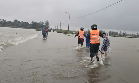 Đà Nẵng: Một học sinh bị nước cuốn tử vong, thủy điện đang xả lũ lưu lượng lớn