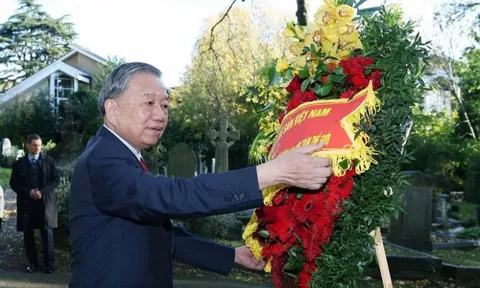 Tổng Bí thư Tô Lâm viếng mộ Karl Marx tại London