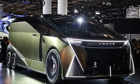 Ngắm Lexus LS Concept - MPV cỡ lớn trang bị 6 bánh xe