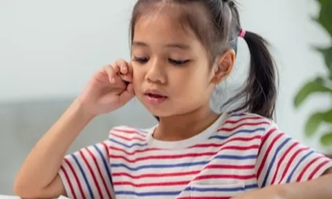 Tại sao một số phụ huynh không học cao lại nuôi dạy được những đứa con có năng khiếu học thuật?