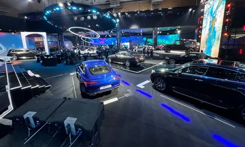 Hãng ô tô đua nhau "ra riêng"