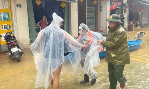 Chạy đẻ ngày lũ