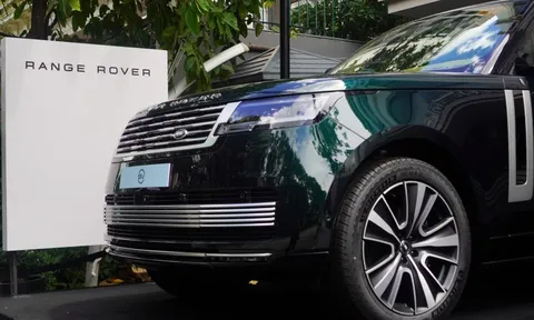 Có gì trên Range Rover SV PHEV giá hơn 20 tỷ đồng?