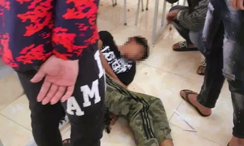 Nam sinh lớp 10 bị nhóm bạn cùng trường đánh xuất huyết não, tiên lượng xấu