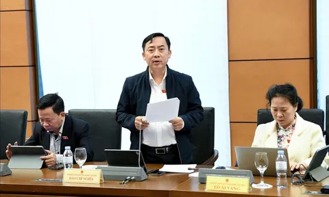 Siết livestream, gỡ "mê cung" bảo hiểm