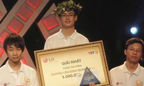 Xuất hiện 1 cựu thí sinh Olympia như nam thần xé sách bước ra: 4 lần lên tivi gây “bão” vì visual quá xịn sò