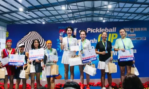 Nữ cán bộ công chức ‘cháy’ hết mình tại chung kết Pickleball Báo Phụ nữ TPHCM