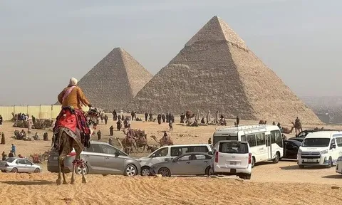 Phát hiện điều kỳ lạ bên trong kim tự tháp ở Ai Cập