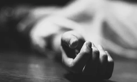 Người đàn ông 52 tuổi tử vong vì gia đình vắt chanh vào miệng "làm phép chữa bệnh"