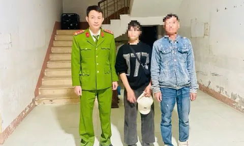 Thiếu nữ 17 tuổi đạp xe trên cao tốc vì tin bạn trai trên mạng