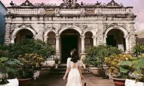 Đêm nghe kể chuyện tình ở nhà cổ Huỳnh Thủy Lê