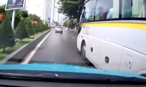 Tài xế xe khách ở Nha Trang bị phạt 5 triệu đồng vì vượt phải