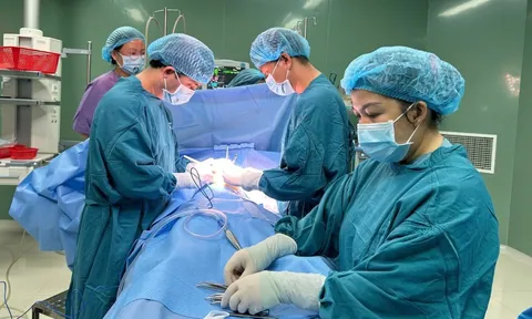 Chất lượng khám chữa bệnh ngành y Quảng Ngãi chưa đáp ứng nhu cầu người dân