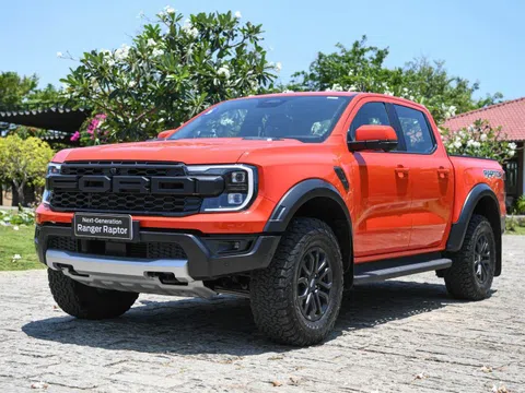 Bán tải Nhật vẫn lép vế trước Ford Ranger