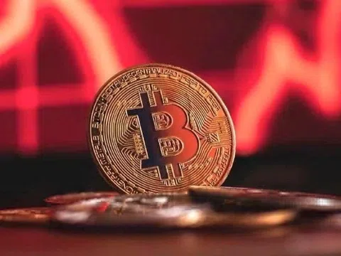 Bitcoin rơi thủng mốc 93.000 USD, thổi bay 200 tỷ USD vốn hóa