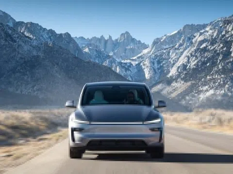 Tesla Model Y Juniper chốt giá 59.990 USD tại Mỹ