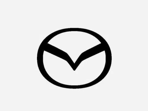 Năm mới, Mazda có logo mới