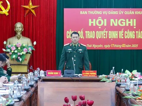 11 Đại tá - Chỉ huy trưởng, Chính ủy, Phó Chỉ huy trưởng... nghỉ chờ hưu, nghỉ hưu trước hạn tuổi