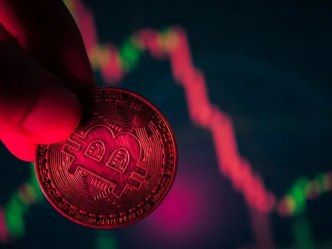 Giá Bitcoin lao mạnh xuống đáy 4 tháng