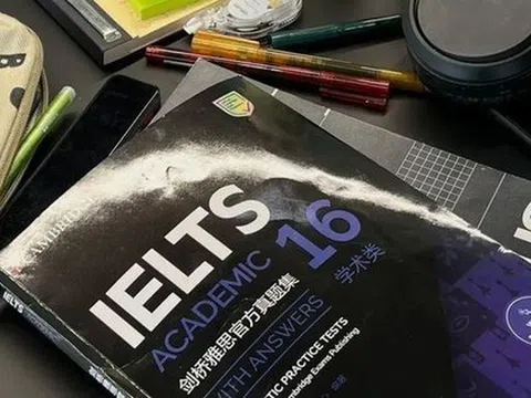 Lướt MXH thấy ai cũng "flex" IELTS 8.0, 9.0… tưởng 6.5 là làng nhàng nhưng thực tế lại như gáo nước lạnh