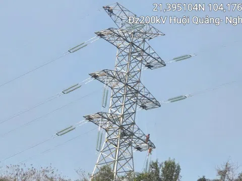 Tập trung nguồn lực, đẩy nhanh tiến độ dự án đường dây 220kV Huội Quảng – Nghĩa Lộ - Việt Trì