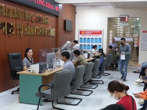 Xử lý thủ tục trễ, hàng loạt sở ngành ở Quảng Bình bị "bêu tên"