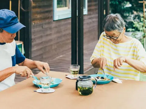 Thời điểm nào ăn sáng tốt nhất cho người sau 60 tuổi: Hóa ra không phải 7 giờ như nhiều người tưởng